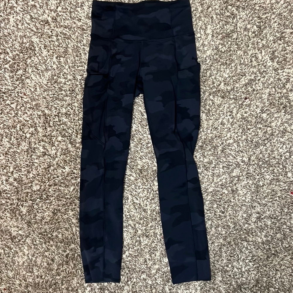 Lululemon: Fast and free, Camo, 23” inseam
